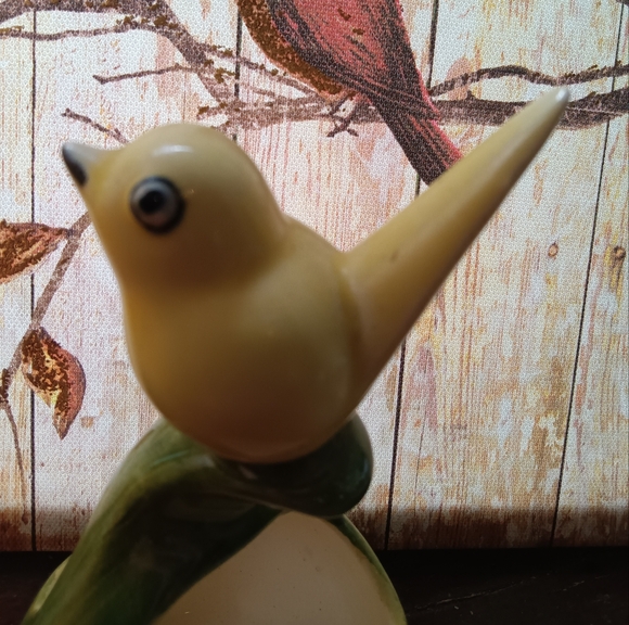 Pennsbury Vintage Bird on Gourd Mini Planter - Picture 6 of 9